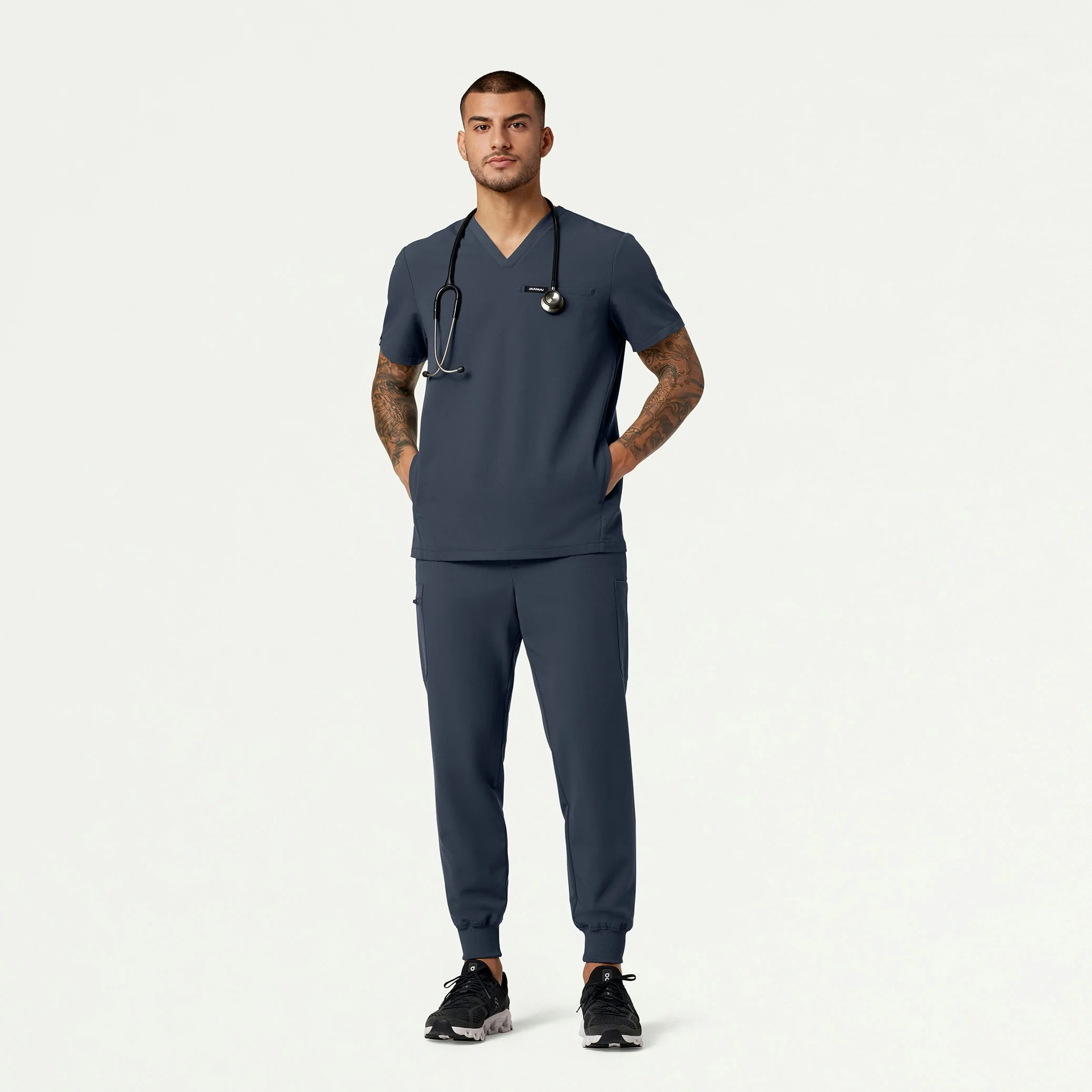 Osmo 8-Pocket Scrub Jogger - Carbon Gray - Image 3