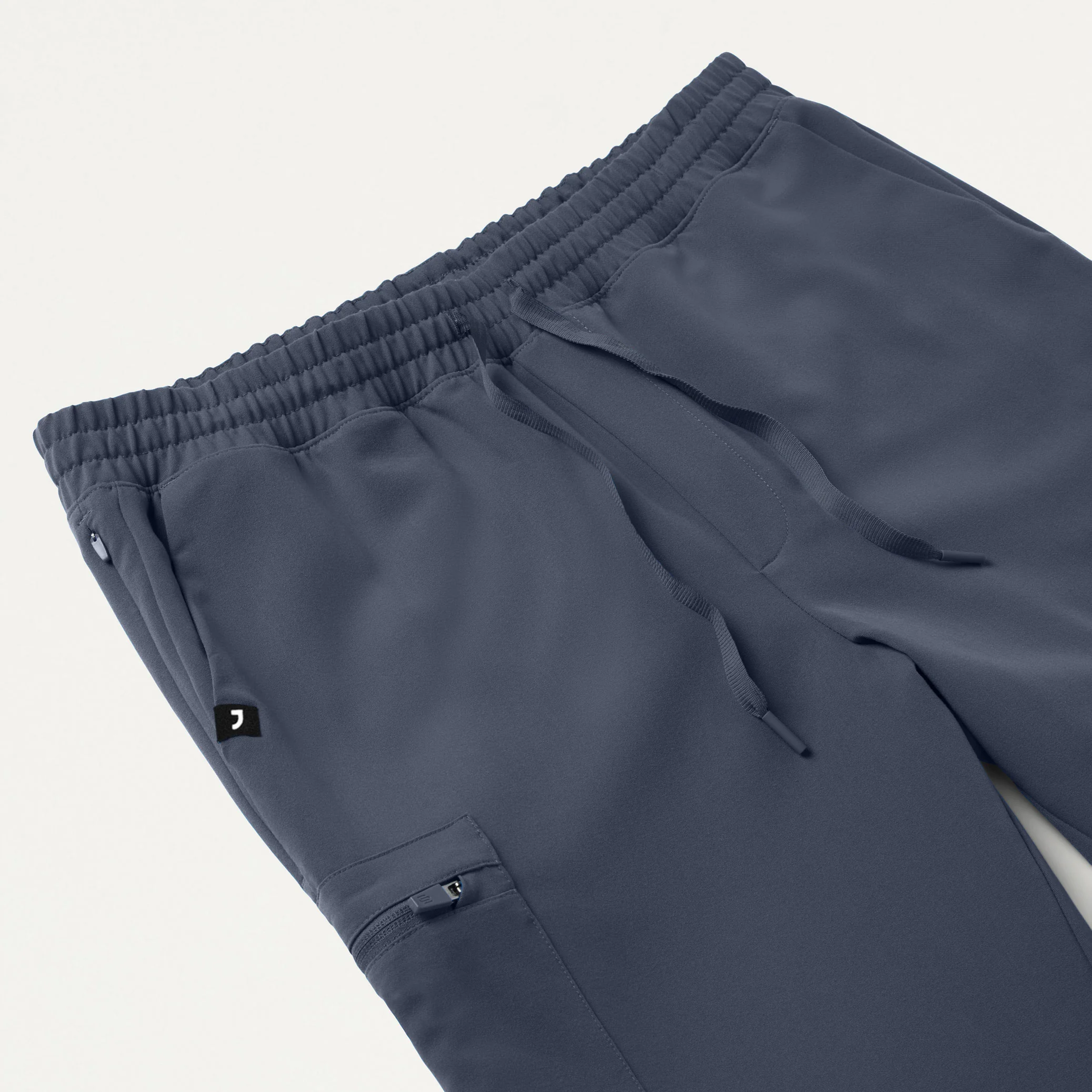 Osmo 8-Pocket Scrub Jogger - Carbon Gray - Image 5