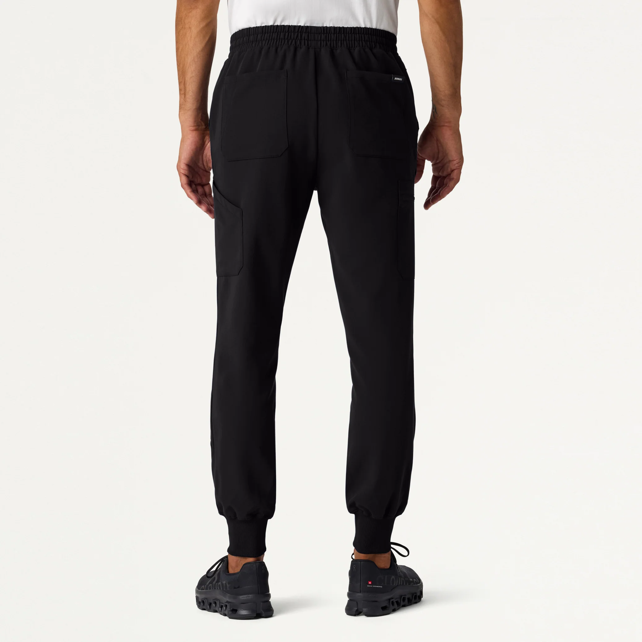 Osmo Slim 8-Pocket Scrub Jogger - Black - Image 5