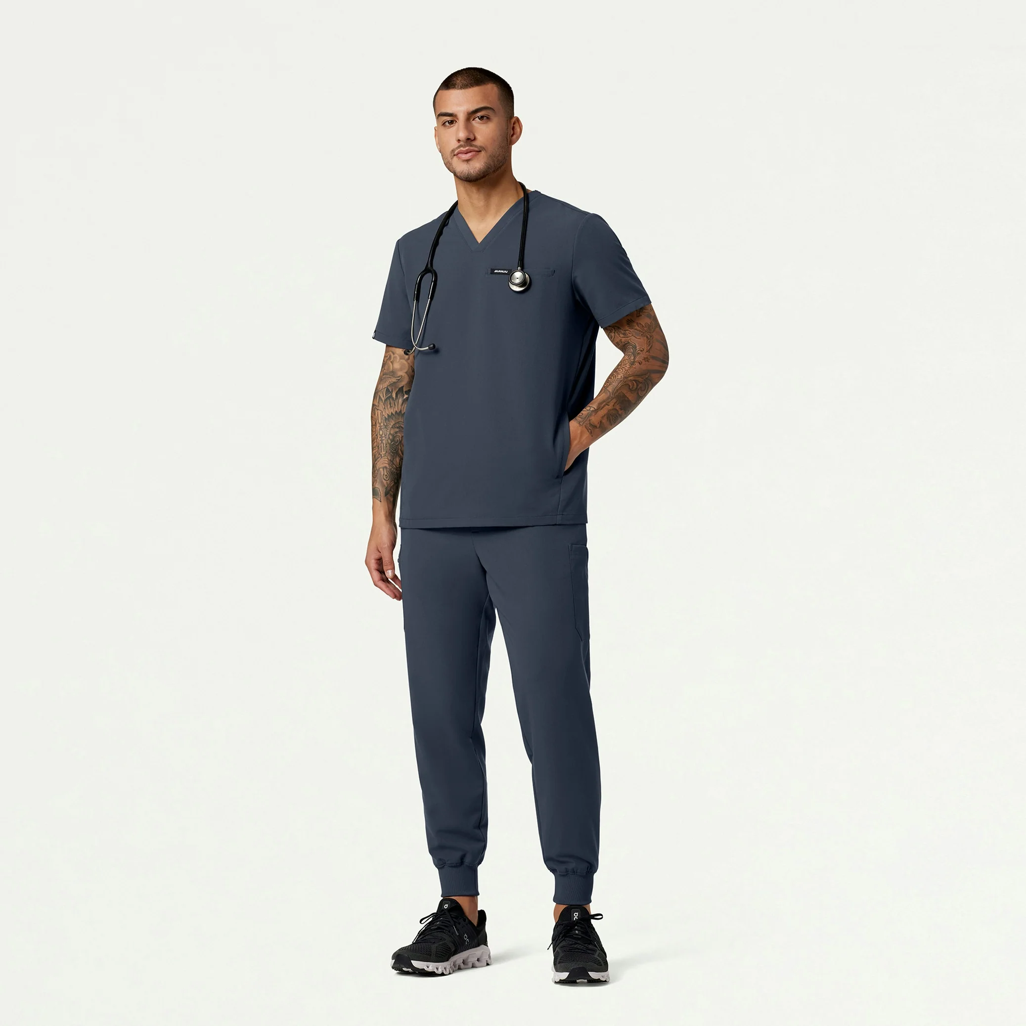 Platt 3-Pocket Scrub Top - Carbon Gray - Image 3