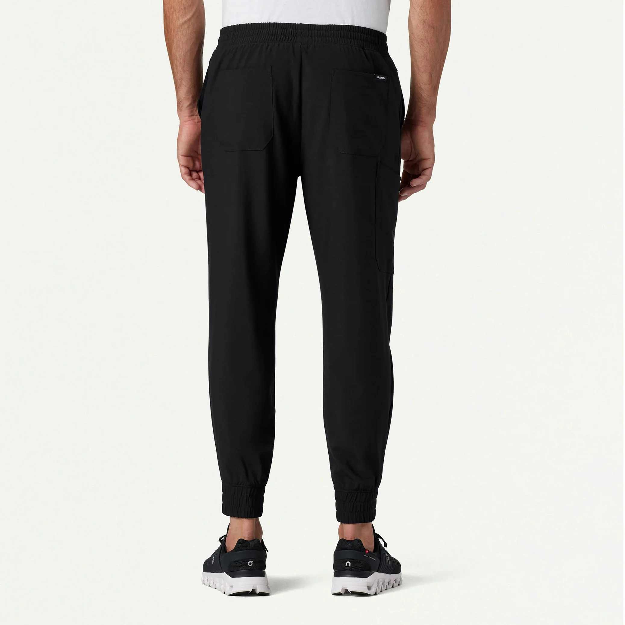 The Atmos Essential Scrub Set - Black - Image 2