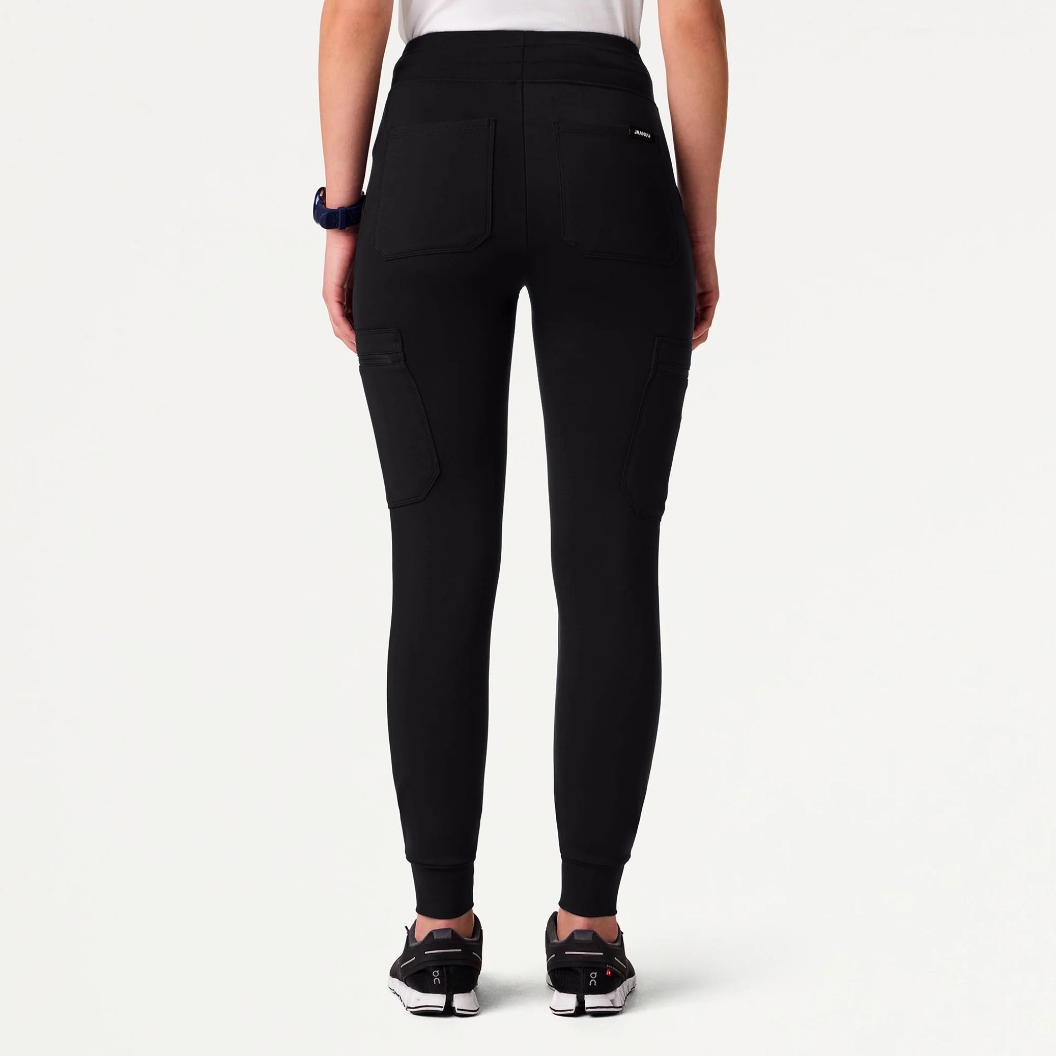 The 11-Pocket UltraSOFT Scrub Set - Black - Image 5