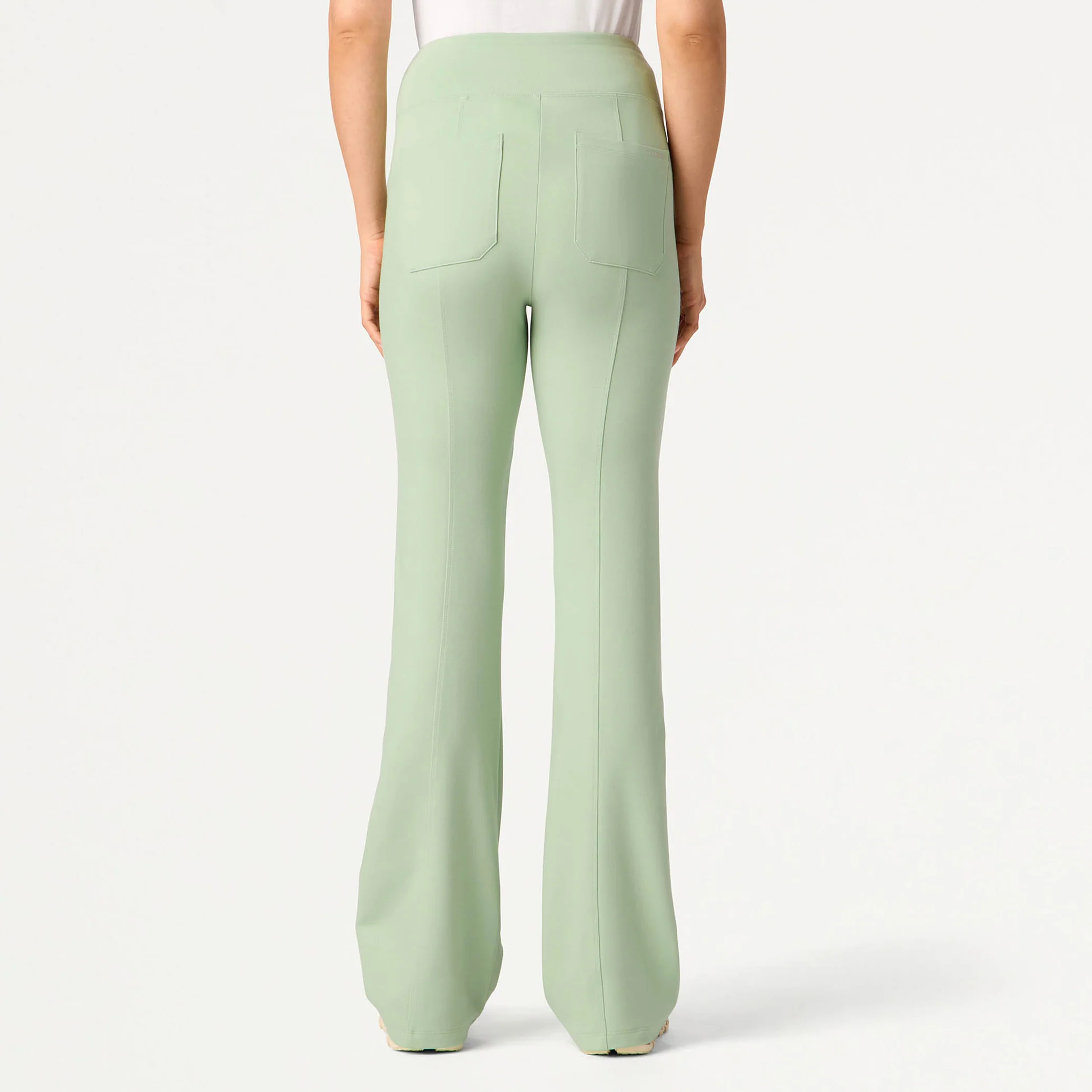 The Sculpt UltraSOFT™ Scrub Set - Mint - Image 5