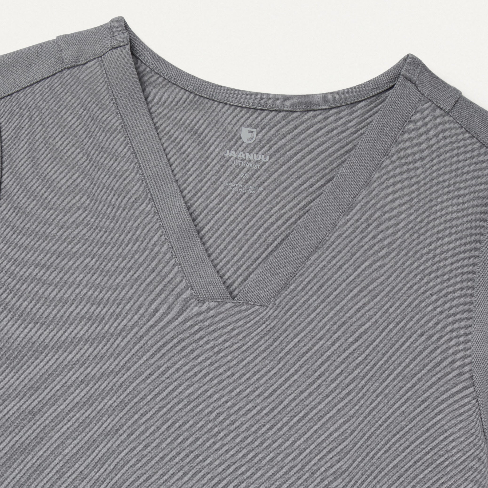 Kass Slim 4-Pocket UltraSOFT™ Scrub Top - Graphite - Image 4