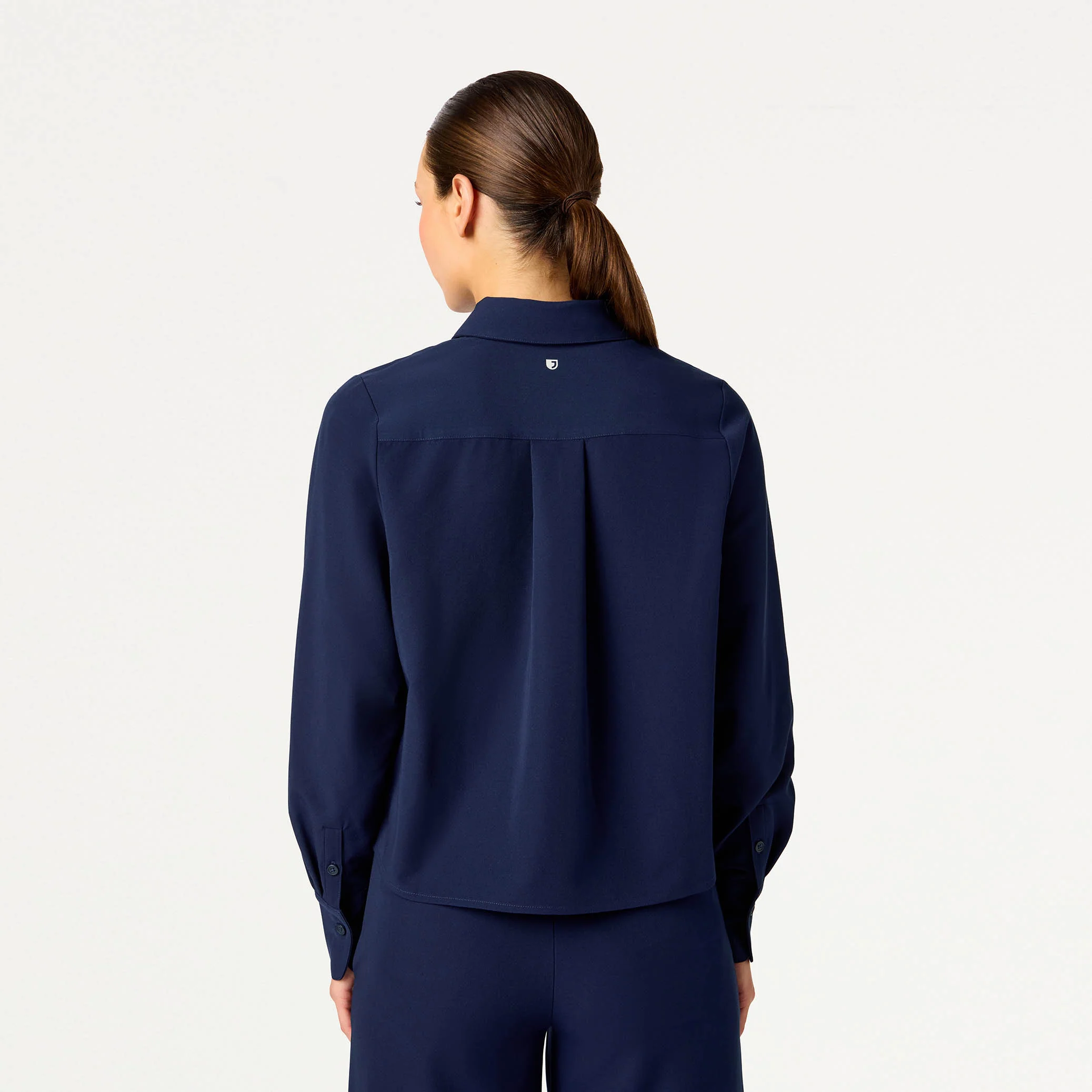 Kenna Cropped Button-Up Scrub Shirt - Midnight Navy - Image 4