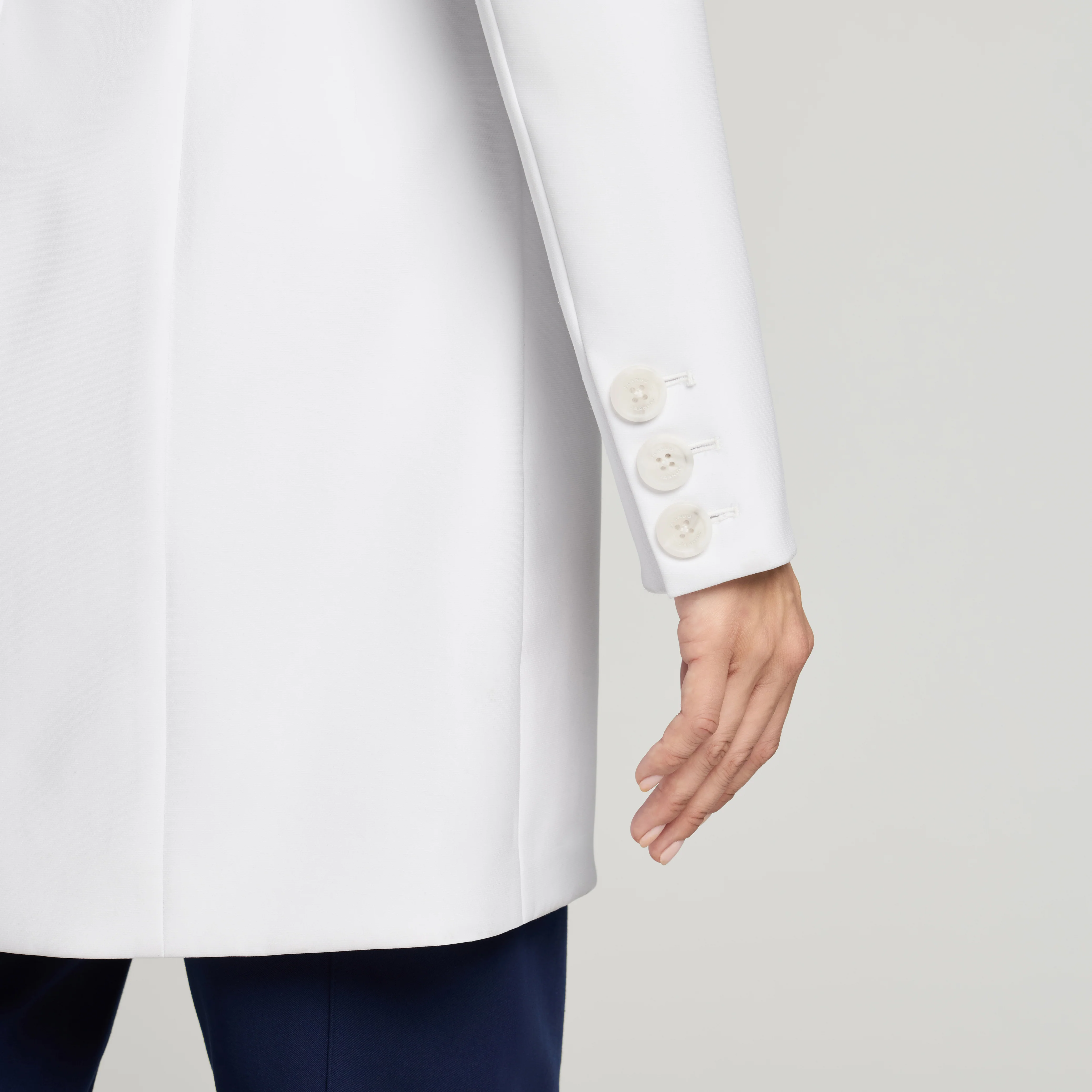 Linea 34" White Coat - White - Image 10