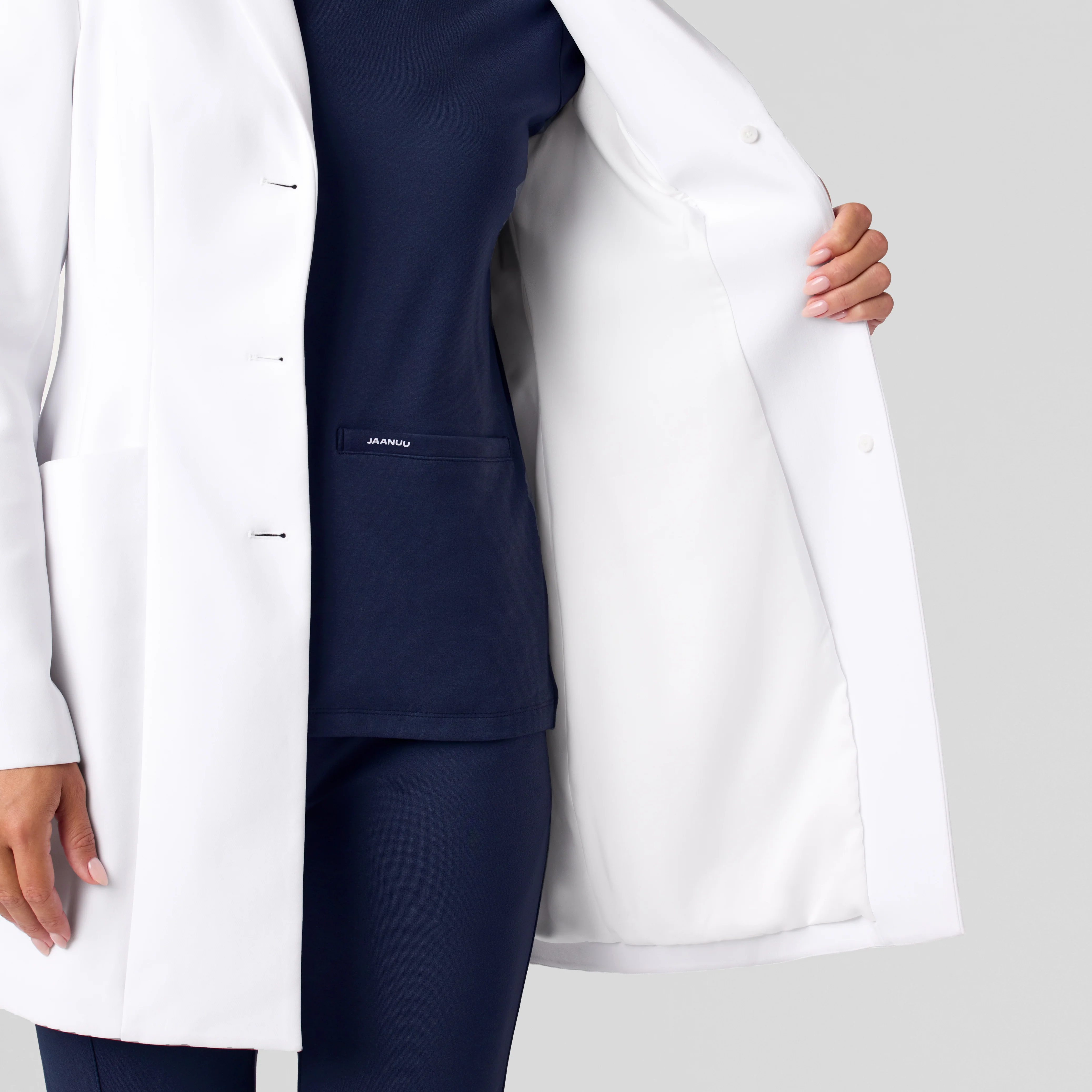 Linea 34" White Coat - White - Image 9